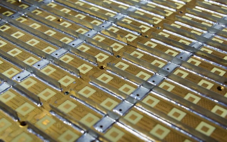 Active antenna matrix